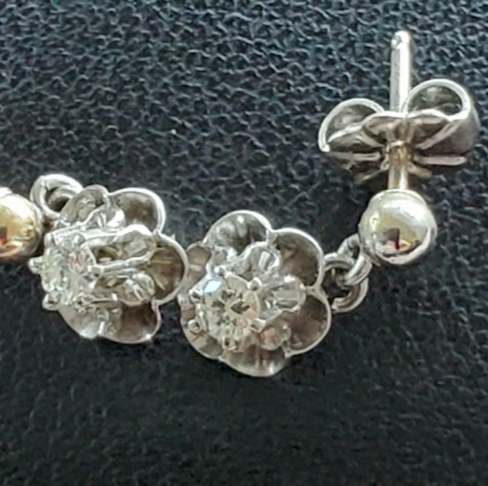 14k White Gold Diamond Earrings